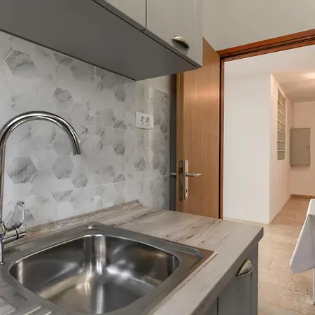 Haus Pia - Strandblick Ražanac