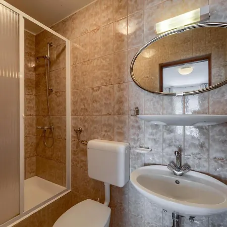 Haus Pia - Strandblick Apartament Ražanac