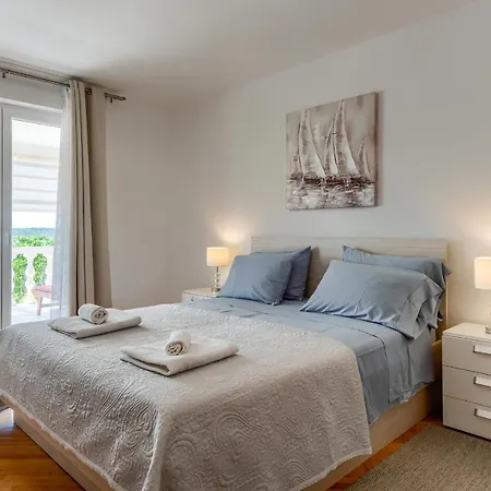 Haus Pia - Strandblick Ražanac